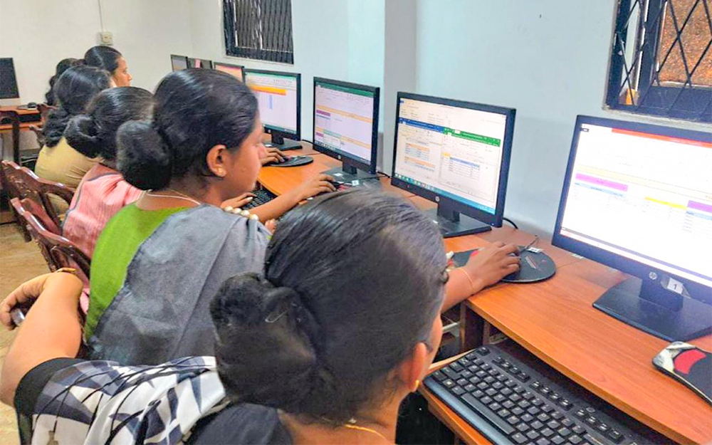 SICT මගින් පැවැත්වූ තොරතුරු තාක්ෂණය සම්බන්ද ගුරු පුහුණු වැඩසටහන